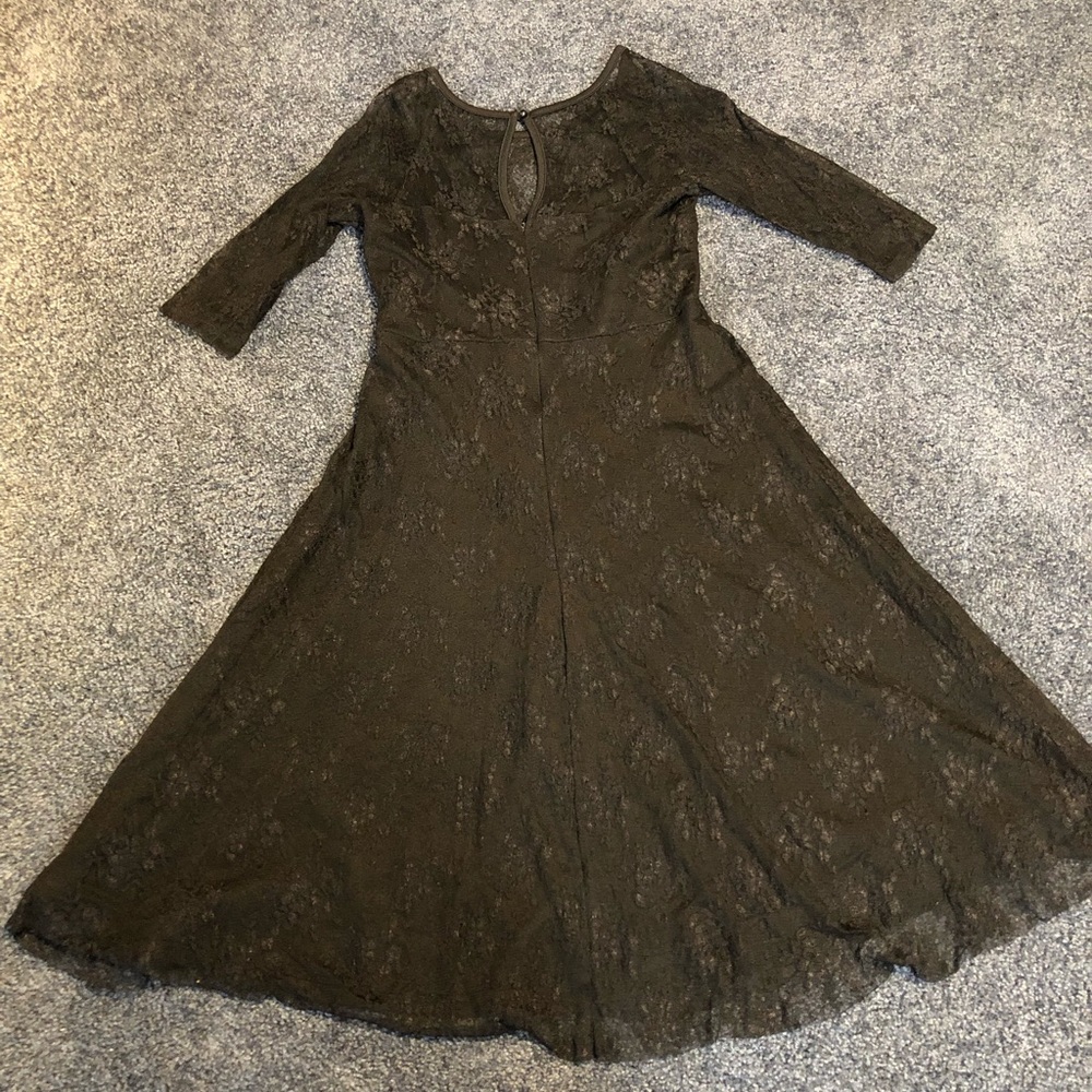 Dress - Picture 2 of 2